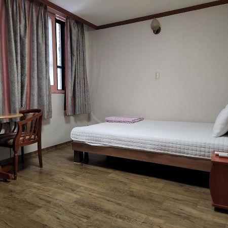 Daeho Motel Busan Exterior photo